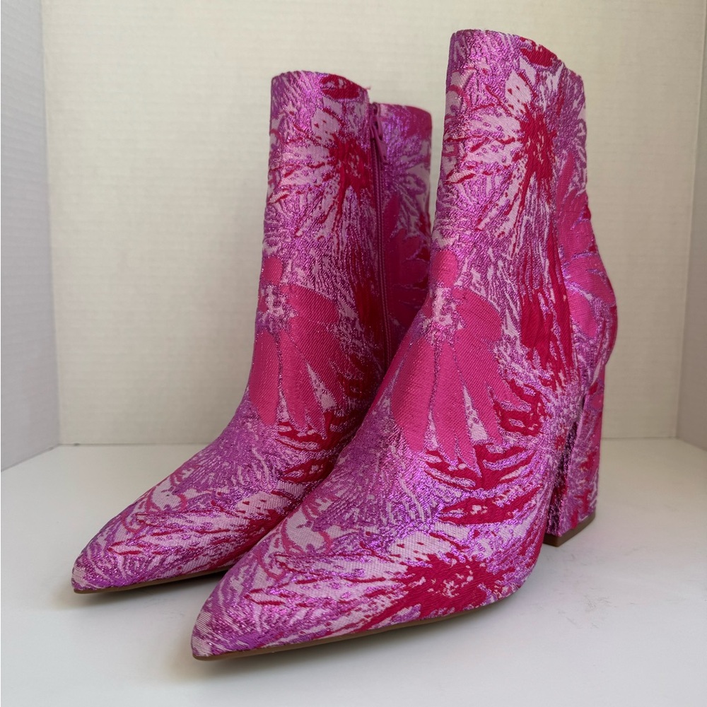 Gianni Bini Pink Magenta Patterned Pointed Toe Heeled Ankle Boots